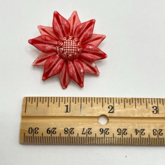 Vintage Acrylic Painted Flower Brooches (Set of 2) - Picture 12 of 12